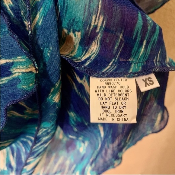 NWT Teal Blue Blouse XS Hot in Hollywood Cold Shoulder Layered Bell Sleeves - Picture 8 of 16